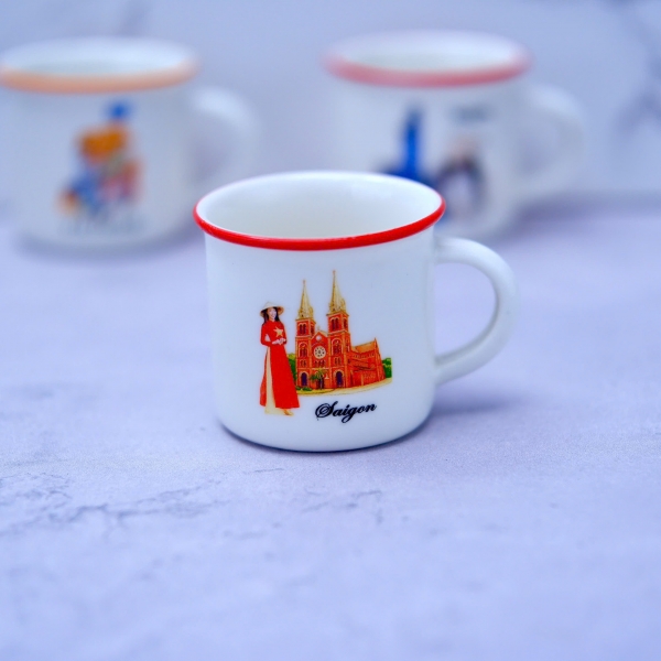 LY SU NHỎ SG & NHÀ THỜ